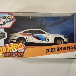 HOT WHEELS PULL BACK SPEEDERS.  1:43 SCALE METAL DIECAST.  TORQUE.  2022 BMW M4 GT3. 