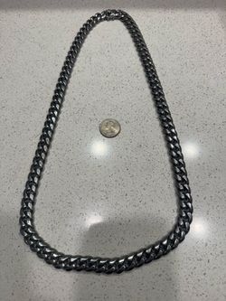 14k gold plated Cuban link necklace