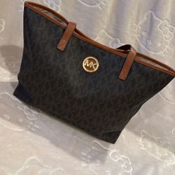 Brown Michael Kors Tote 