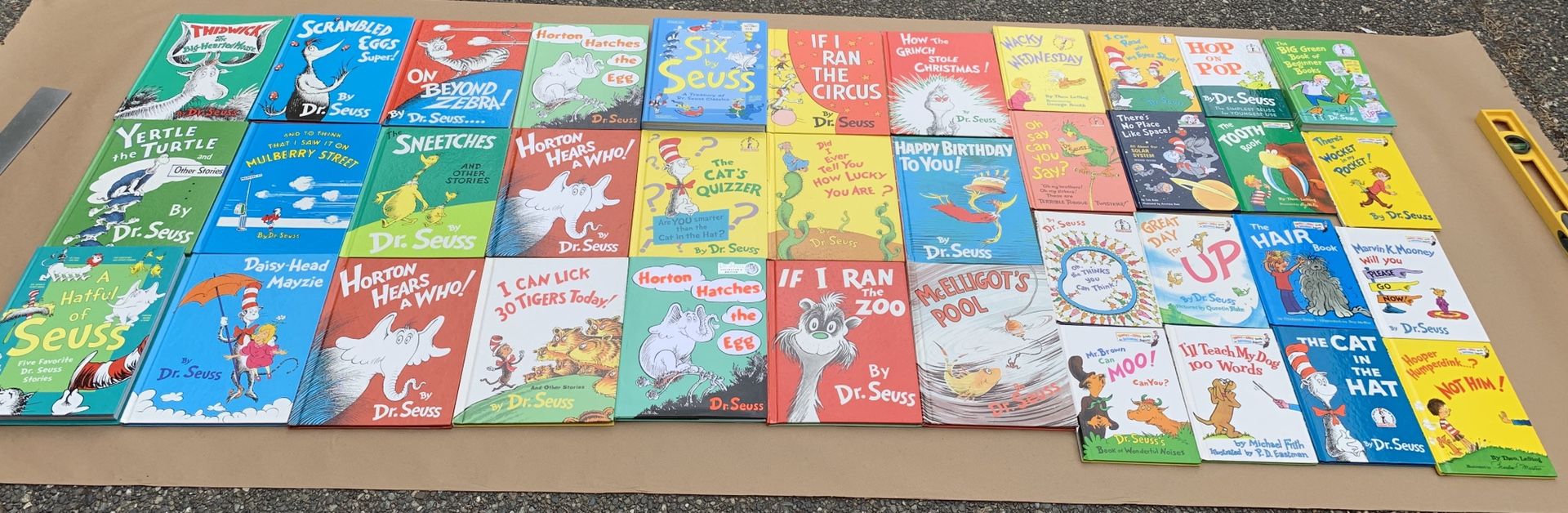 37 Excellent condition Dr Seuss Books, 21 are large hardback versions, most books never opened!!
