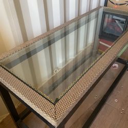 Side Table And Console 