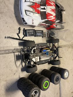 Team Associated 1/10 B44 converted to Sc Truck