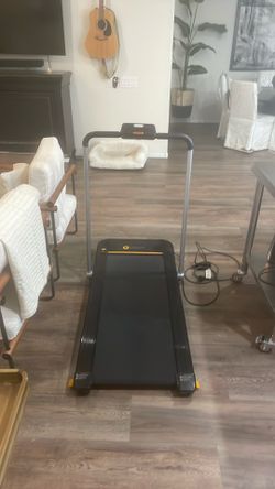 Thin treadmill new used 1 time at set up