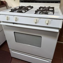 Stove-Oven.   Gas/Propane   