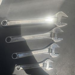 Snap-on Crescent Wrench Set