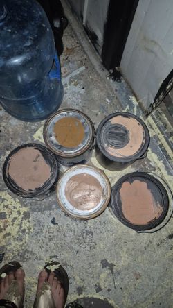 Pinturas Nuevas marca Behr $25