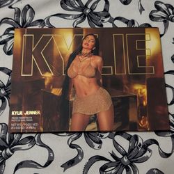 LIKE NEW KYLIE EYESHADOW PALETTE