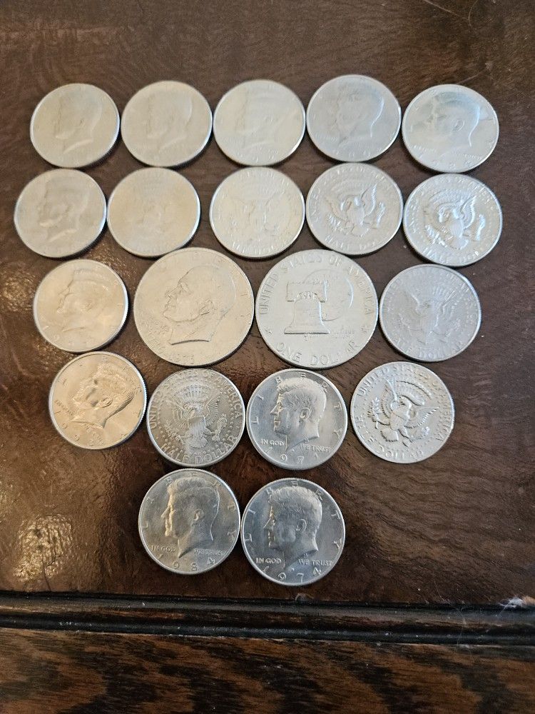 18 Fifty Cents Kenedy Collectibles Coins And 2 Bicentennials Dollars Coins Collectibles, From Last Century 