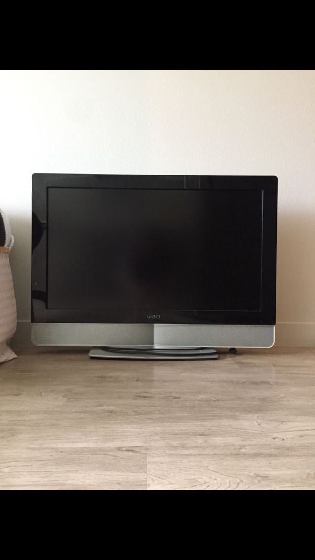 Vizio TV - 32 inch