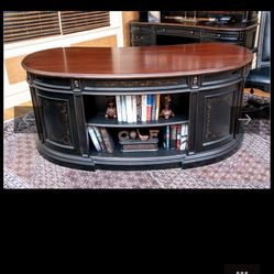 Hooker seven seas Desk