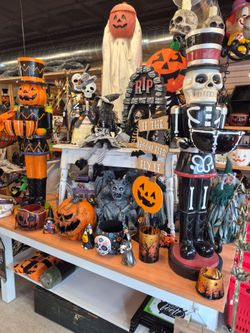 Huge selection of Halloween decorations at great prices