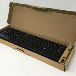 NEW AmazonBasics Wireless Keyboard Quiet Compact US Layout QWERTZ


