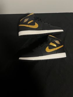 Air Jordan 1 Mid GS Black Metallic Gold Size 6.5Y DQ8423-071 New