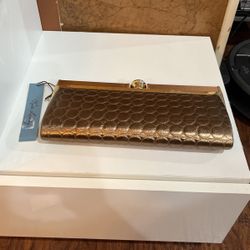 Kate Landry Clutch- Gold🎅🏼🎄🎉