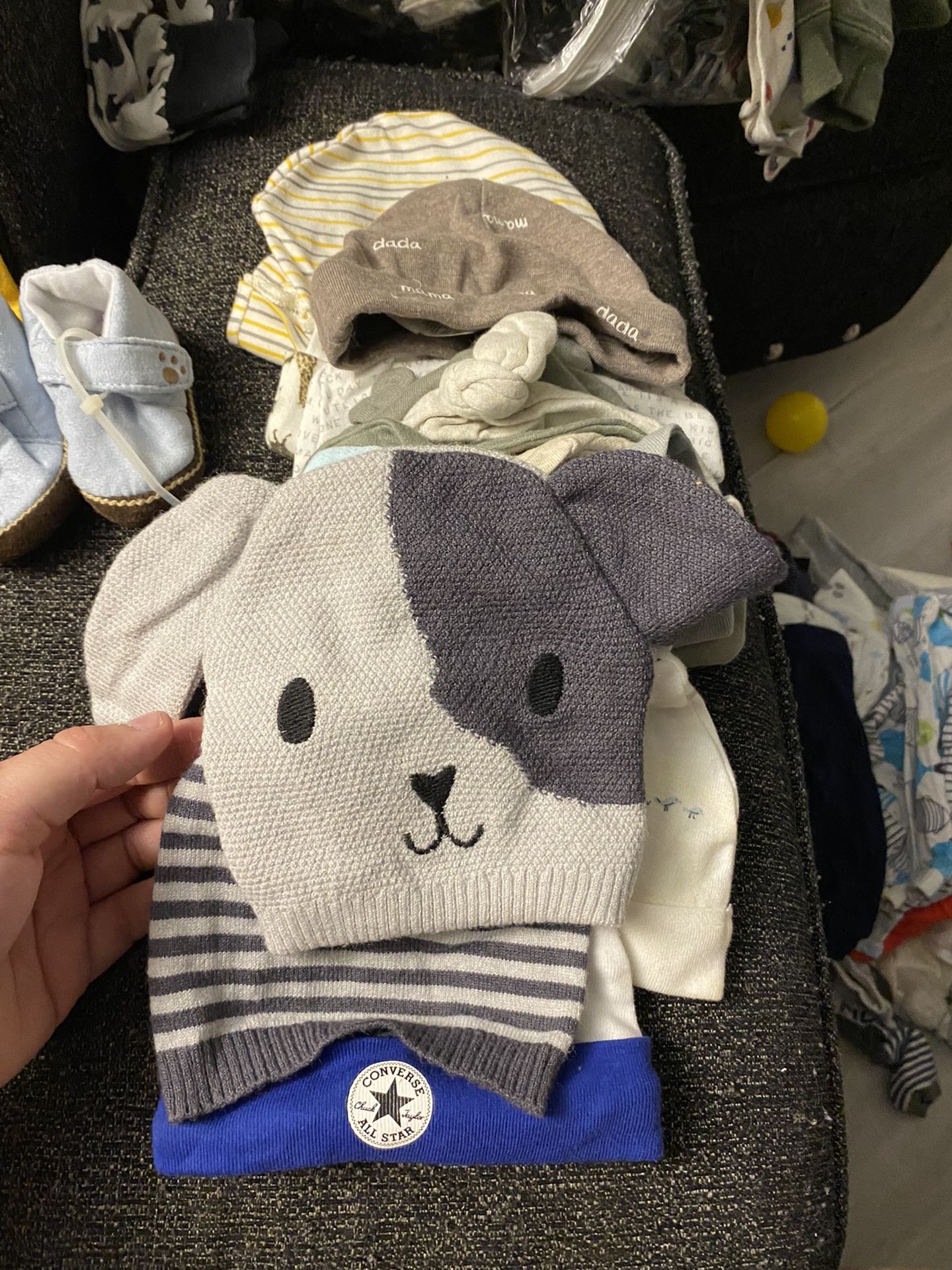 Ton Of Baby Clothes 