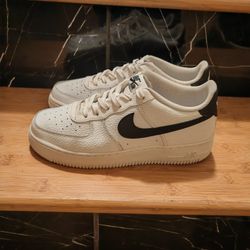 Nike Air Forces Size 7