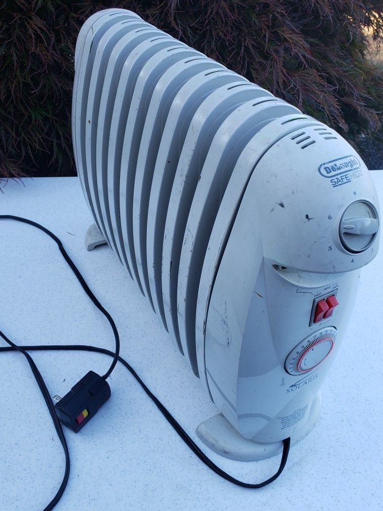 Delonghi Safe Heat Solaris Radiator Heater