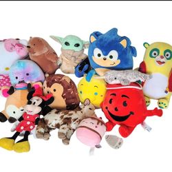 Plushies Kids Star Wars, Disney, Squishmallow, Sonic, Animals And More WOULD TRADE  
