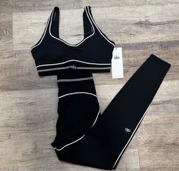 NEW Alo Set