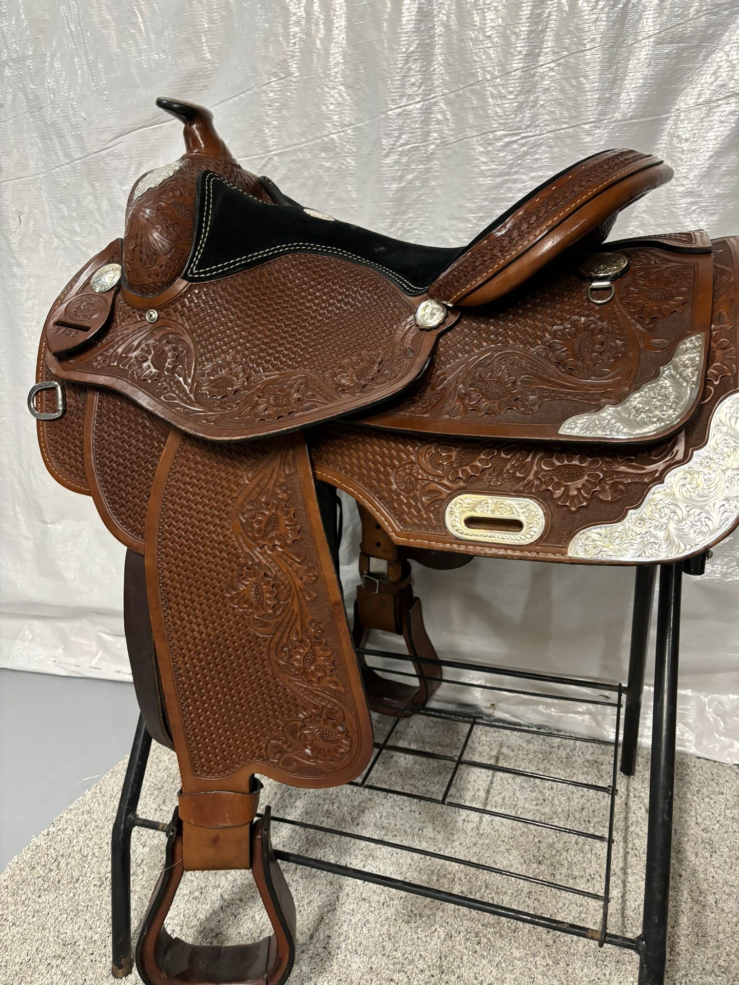 Western Saddle, 16 Inch, Show, Pleasure, Trail