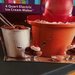 Ice Cream Maker 