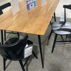 OM• $38 Initial • Brand New//5 Piece Dining Set 