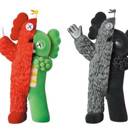 Kaws Kachamukku Vinyl Figure 2022 Green /Red IN HAND NEW