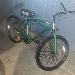 29 In Malibu XL Beach Cruiser Bike 