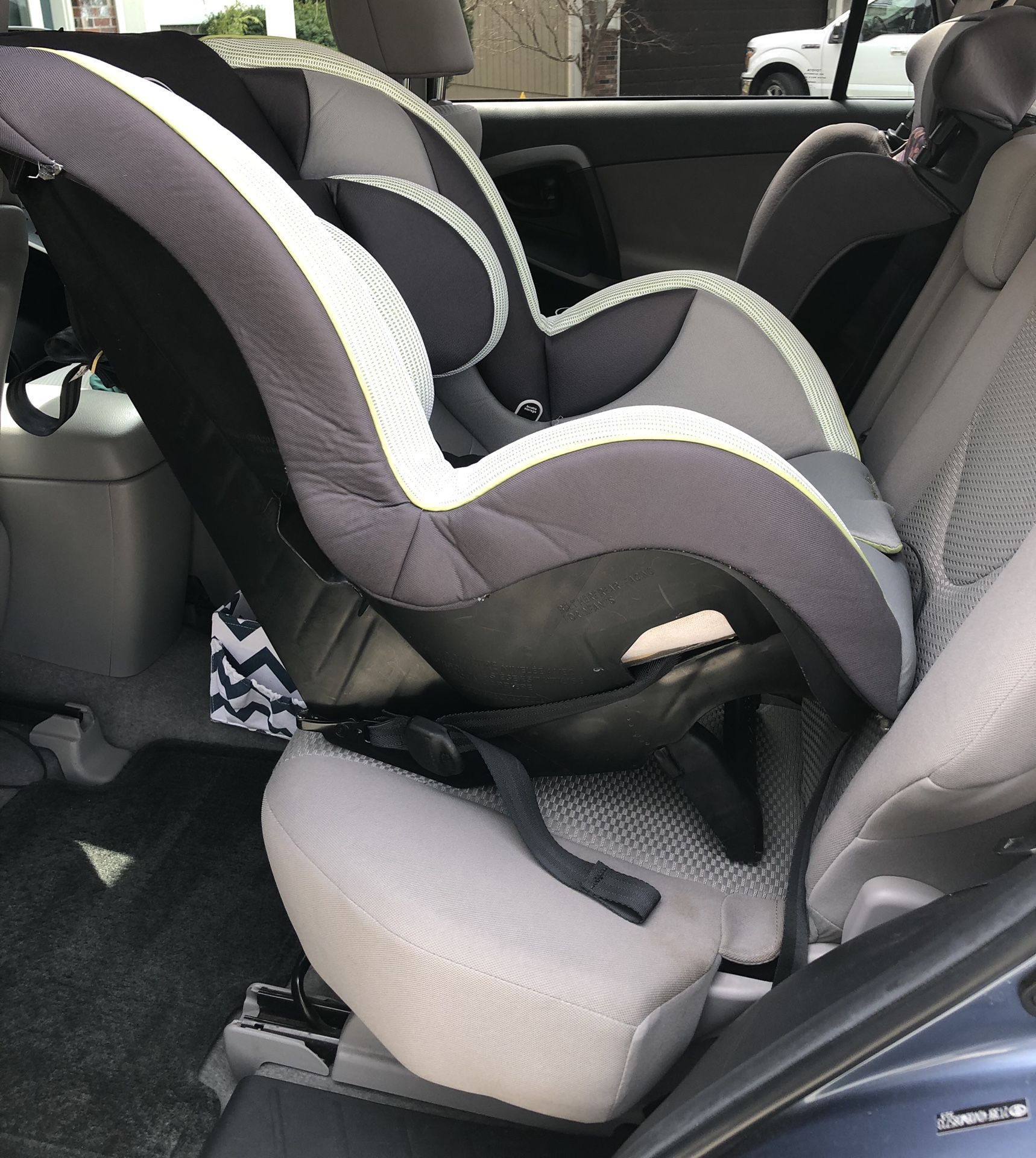 Evenflo SureRide Vs Safety 1st Guide 65 A Comparison Car, 54 OFF