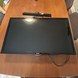 32” Class LG TV