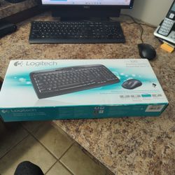 Logitech Wireless Keyboard