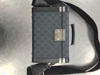 GUCCI GG Top Handle Beauty Case