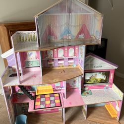 Two Doll Houses For Free