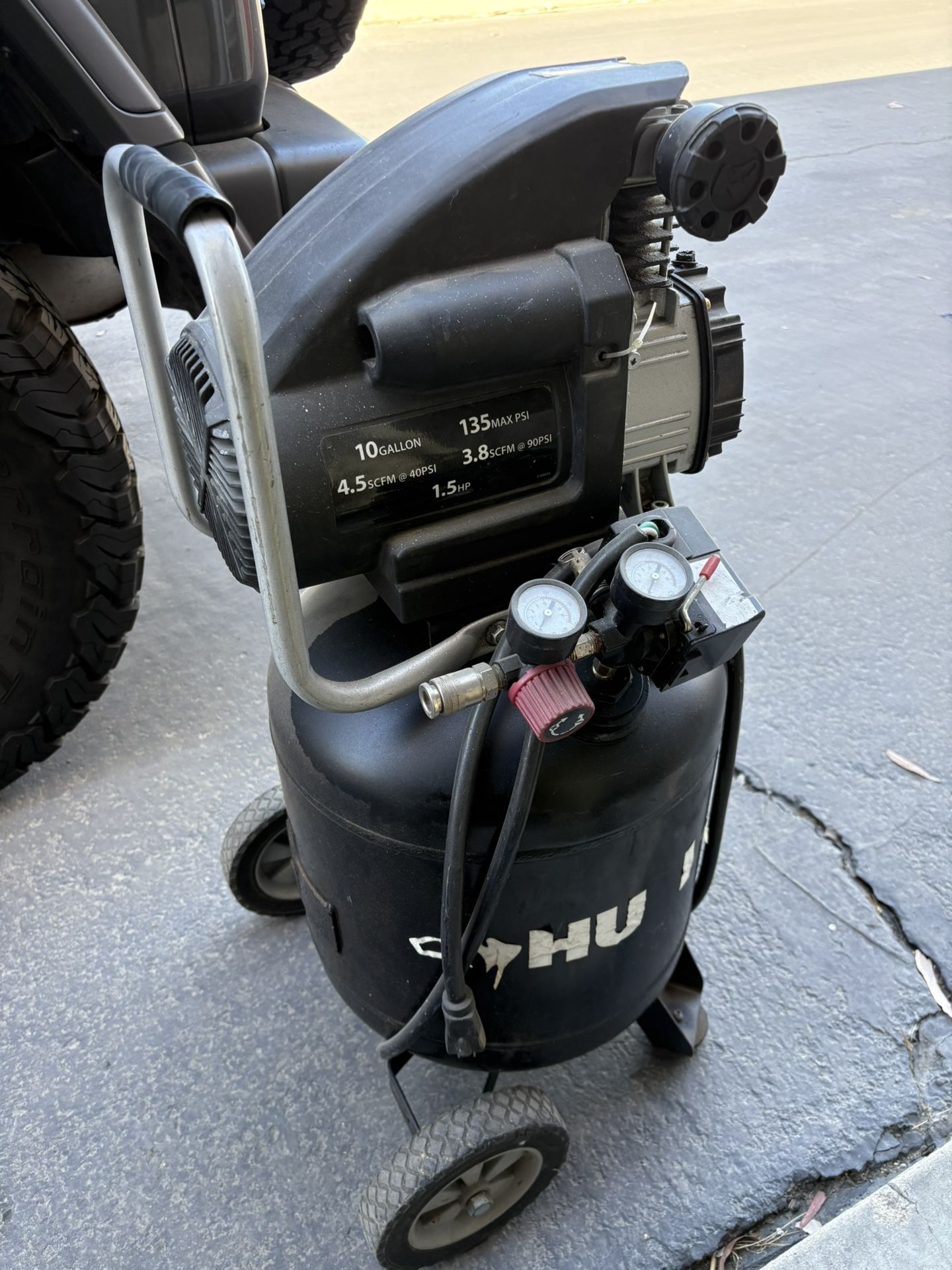 Husky 10 Gallon Air Compressor 