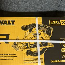 Dewalt XR 20-Volt Circular Saw
