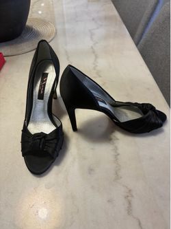 Nina NY women's black stilettos, size 8