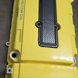Bseries Honda vtec yellow valve cover