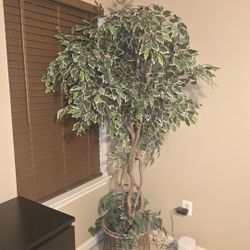Huge ARTIFICIAL TREE DECOR
