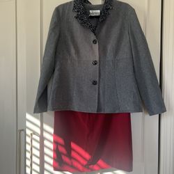 skirt ( Size:10)  And Blazer For 12$