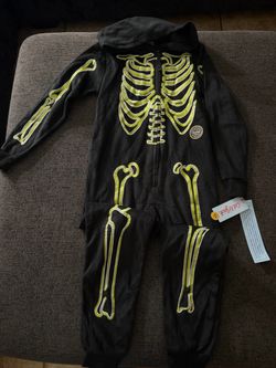 Skeleton glow in the dark pajamas