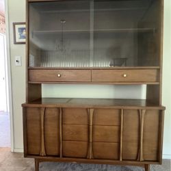 Mid Century Modern Hutch By Bassett