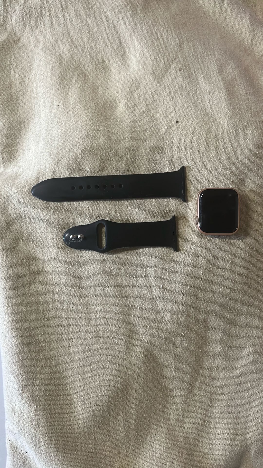 Rose Gold SERIES 5 APPLE WATCH COMES WITH WRISTBAND/ NO CHARGER