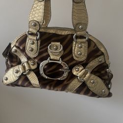 Brand new guess shoulder bag
