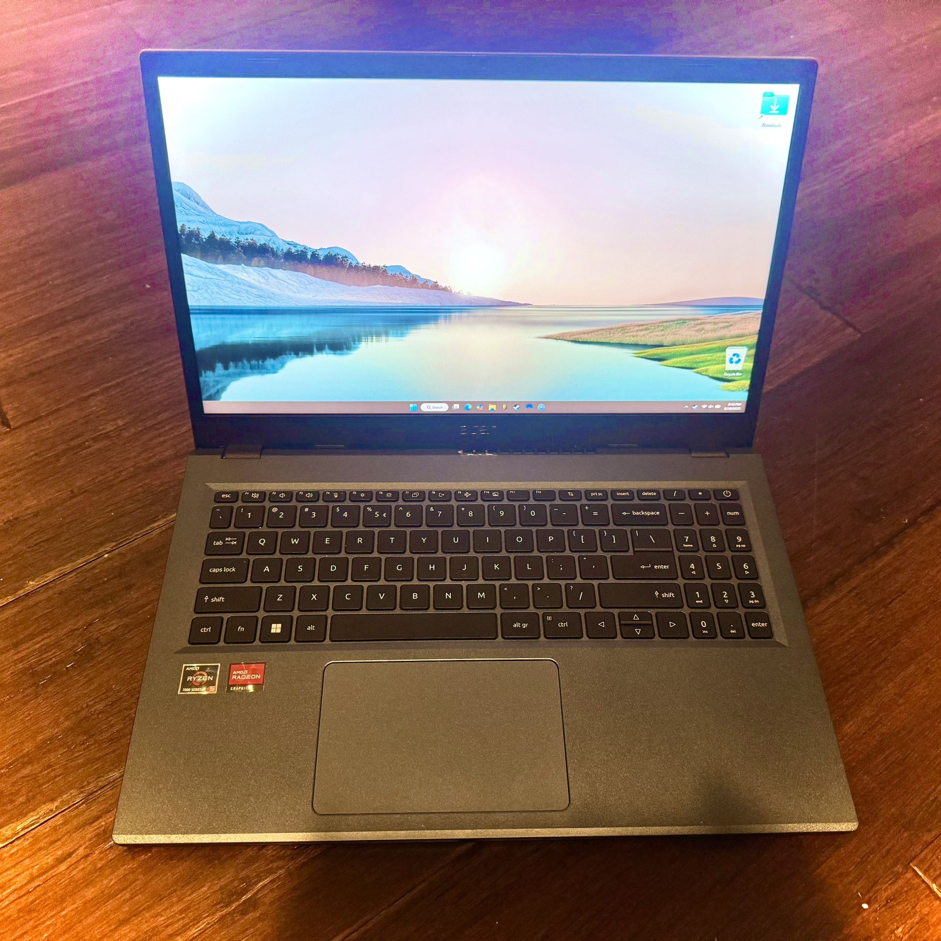 Acer Aspire 3 15 - Ryzen 5 7520U 2.80 GHz Quad-core -8GB LPDDR5 - 1080p