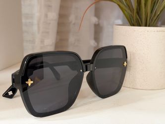 Women's sunglasses 3 diff styles