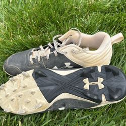 Under Armour Rubber Baseball Cleats
