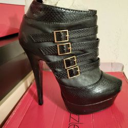 Womans Black High Heel Booties Size 7
