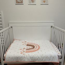 Oxford Lazio 4-in-1 Toddler Bed + Mattress + Comforter Set — Like NEW