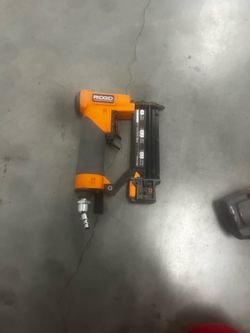 Pin nailer and brad nailer