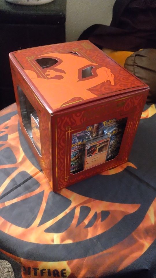 Charizard Ex Super Collectors Box